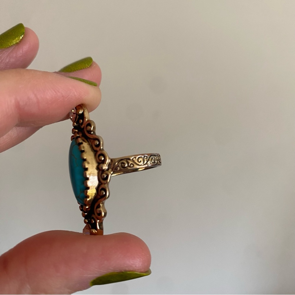 Boho Gold Tone Oblong Ring with Turquoise Tone Center Stone - Picture 4 of 5
